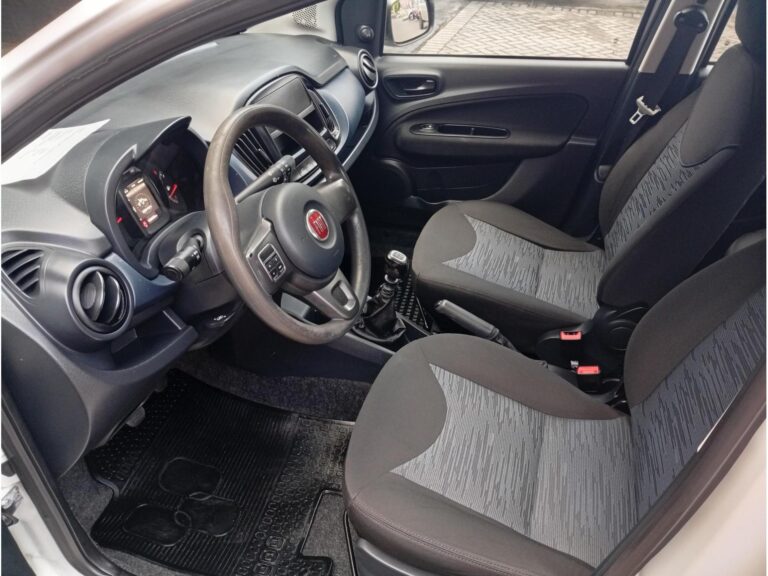 Fiat Uno ATTRACTIVE 1.0 Flex 6V 5p  2017