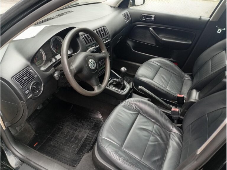 Volkswagen Golf 1.6Mi/ 1.6Mi Gener./Black & Silver  2005